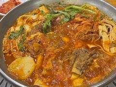 -喇喇排骨火锅·传统韩式脊骨汤(望京西园总店)