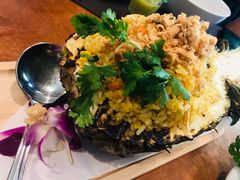-Chom Cafe and Restaurant