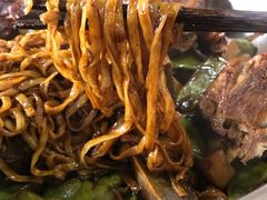 -内蒙焖面大盆骨餐馆(山大路店)