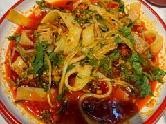 -欧提汗·新疆餐厅·清真(银都路店)