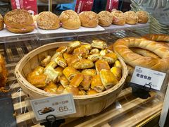 -昆明冠生园·蛋糕·面包(南强街店)