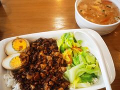 卤肉饭-半亩园(奥特莱斯店)