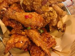 炸鸡翅一半一半-富乐满韩国正宗炸鸡韩国料理(虹泉路店)