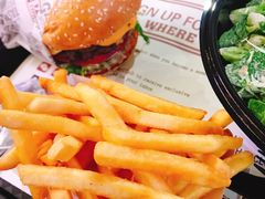 -The Habit Burger Grill 哈比特汉堡(爱琴海店)