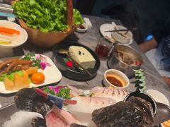 -德天肥牛海鲜火锅(城西银泰店)