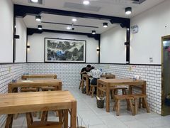 大堂-老米家大雨泡馍