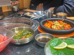 -韩烧牛中牛·甄选黑牛烤肉(黑金店)