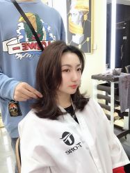 -AYO SALON