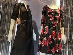 -PRADA普拉达(国际广场店)