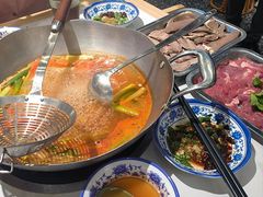 -王奋斗贵州酸汤牛肉火锅