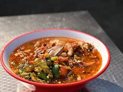 火烧肉米线-老奶烧肉米线