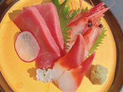 -铭牛烧肉·和牛海鲜自助(高新月牙湖店)