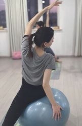 -爱尔乐美孕产瑜伽·普拉提