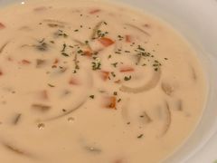 奶油海鲜汤-萨莉亚意式餐厅(杭州滨江天街店)