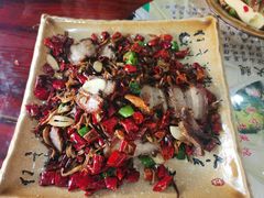 鸡油菌炒坛子肉-宋记冕宁土菜馆(海门渔村二店)