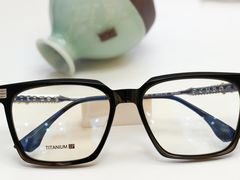 -潘多拉眼镜·蔡司依视路明月(潘家园店)