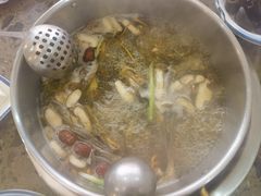 -乳仔牛牦牛汤锅 烤羊排(松潘古城店)