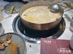 -洪氏嗨捞·广东猪肚鸡·椰子鸡火锅(西咸万象城店)