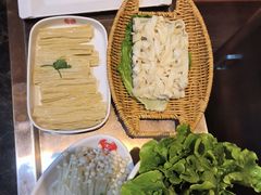 -七欣天香辣蟹火锅(上海银亿滨江店)