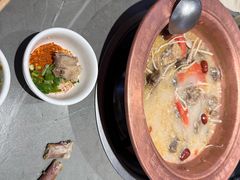 -阿婆情腊排骨火锅·野生菌季(古城旗舰店)