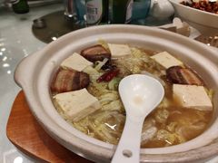 -鞍山大白鲨美食酒店