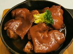 红烧猪蹄-鹿港小镇(金虹桥国际中心店)