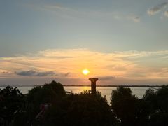 -巴陵广场