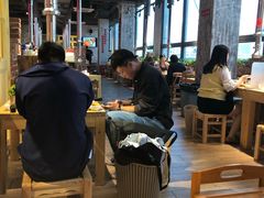 大堂-么肆烤肉·中式自助·烤肉大排档(街道口季佳PAI店)