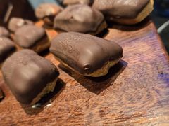 龍井茶香手指泡芙-上海苏宁宝丽嘉酒店·Cafe Bellagio西餐厅