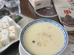 -周大娘牛乳(旧寨古村总店)