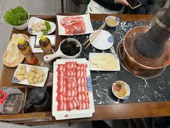 -楼外楼大刀肉传统火锅居(繁荣路店)