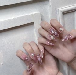 -LILY NAILS美甲美睫