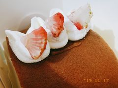 -Yearn Tours妍图(昆山万象汇店)