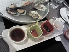 “法式海鲜盘”蘸酱-东方广场假日酒店-蜀咖啡餐厅