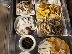 -野菌皇海景野生菌火锅(滨海大道店)