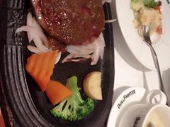 -炙烧战斧牛排餐厅(中山路动壹店)