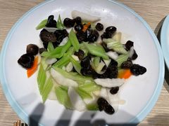-小船渔村•大连菜•大连焖鱼(黄河路店)