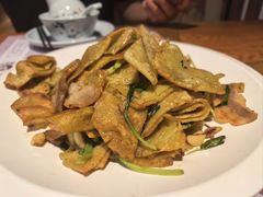 -黄泥岗·地道湖北菜(奥特莱斯店)