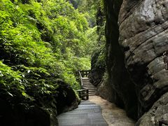 -龙水峡地缝景区