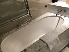 -上海中航虹桥机场泊悦酒店