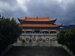 -三塔倒影公园