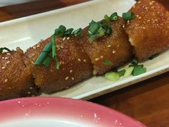 -爆炸头阿姨小四川正宗川味小吃(无任何分店)