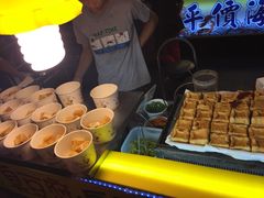 -六合夜市