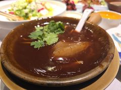 -鱼翅楼·津派砂锅鱼翅(水上公园店)