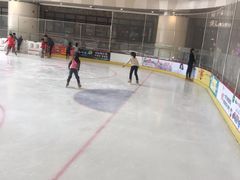 -冰纷万象滑冰场(二七万象城店)
