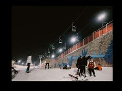 -采薇庄园四季滑雪场