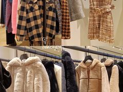 -王府井奥莱临潼小镇(临潼店)