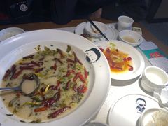 -江渔儿酸菜鱼(奥园广场金发购物中心店)
