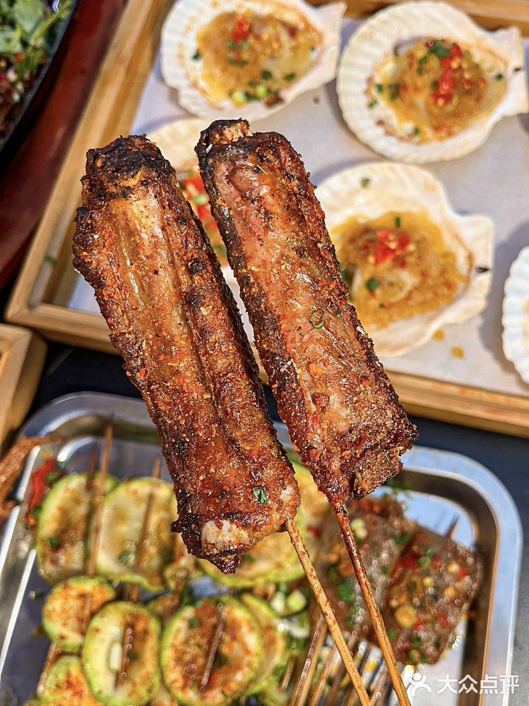 好吃到扶墙走的乐山烧烤啊！可以连吃4天！