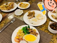 -三英温泉度假酒店-自助餐厅